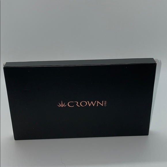 Crown Pro 10 Color Fuego Collection Eye Palette - Picture 4 of 11